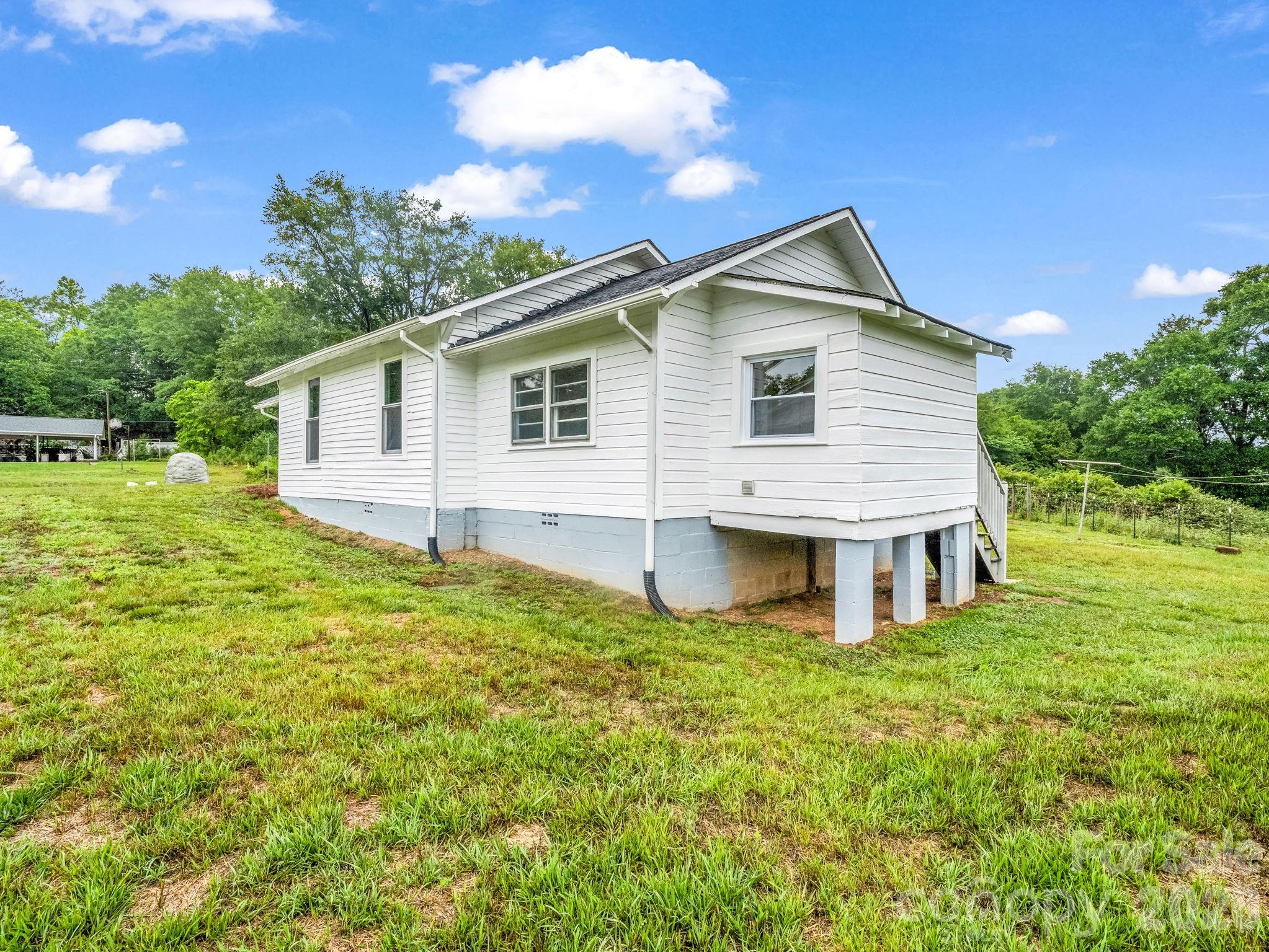 170 Dobbins Road Ellenboro NC 28040