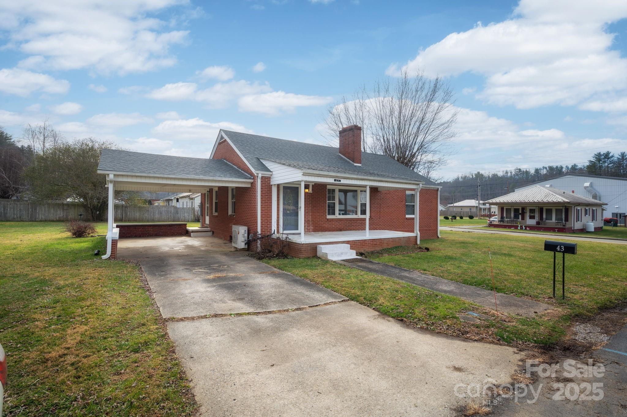 43 Henline Lane Bakersville NC 28705
