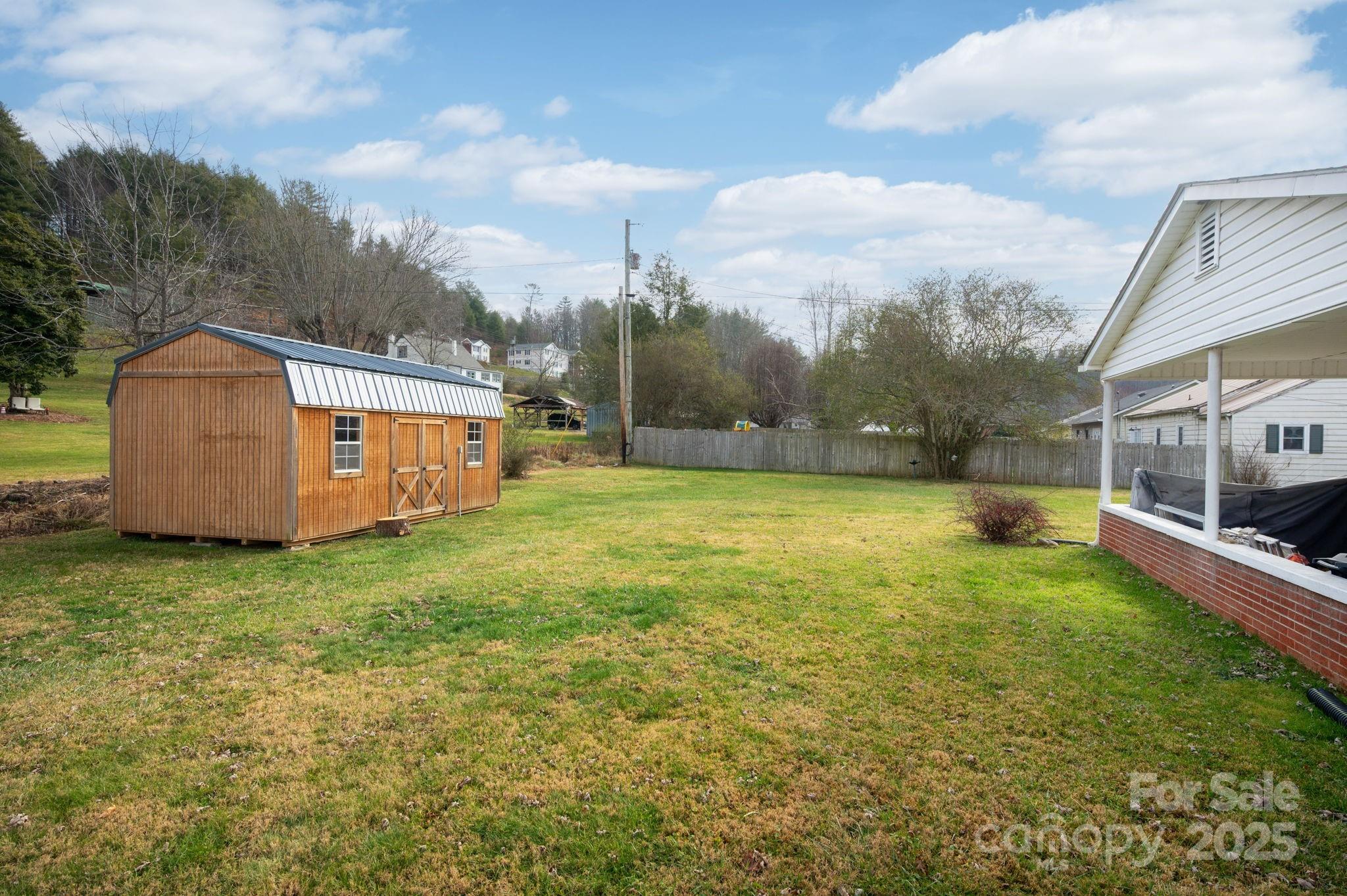 43 Henline Lane Bakersville NC 28705