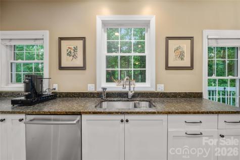 100 Welwyn Lane Asheville NC 28805