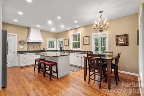 100 Welwyn Lane Asheville NC 28805