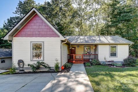 399 Hunters Ridge Road Mills River NC 28759