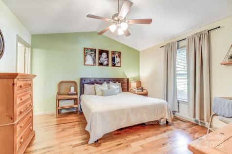 399 Hunters Ridge Road Mills River NC 28759