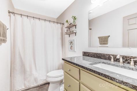 399 Hunters Ridge Road Mills River NC 28759