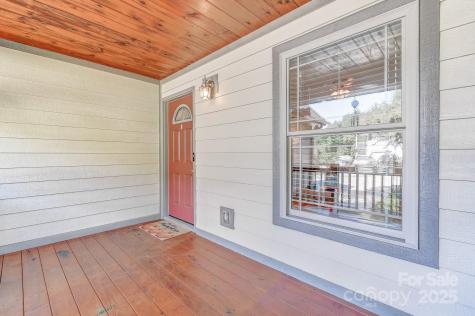 399 Hunters Ridge Road Mills River NC 28759