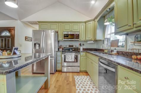 399 Hunters Ridge Road Mills River NC 28759
