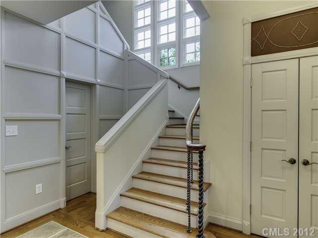 2444 Tanglewood Lane Charlotte NC 28211