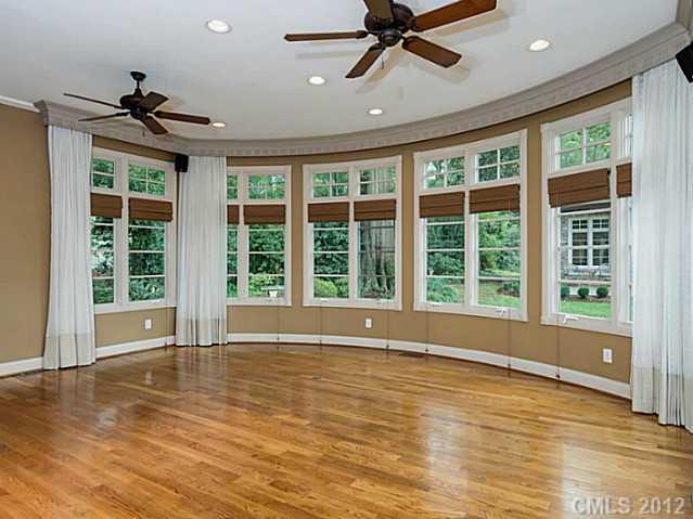 2444 Tanglewood Lane Charlotte NC 28211