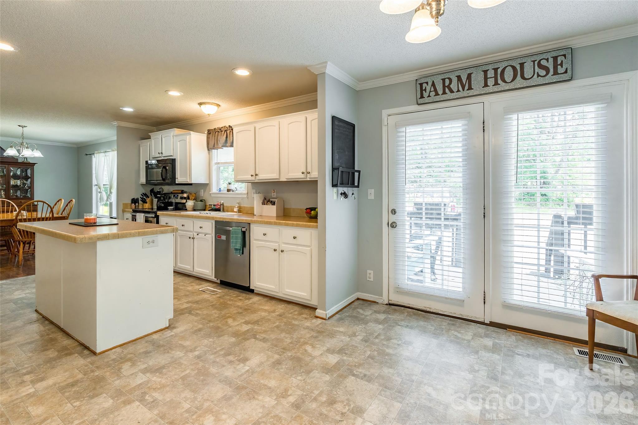 1828 Pine Hollow Place Hudson NC 28638