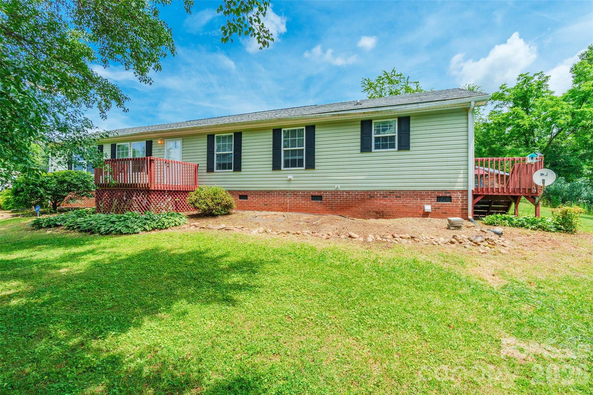 1828 Pine Hollow Place Hudson NC 28638