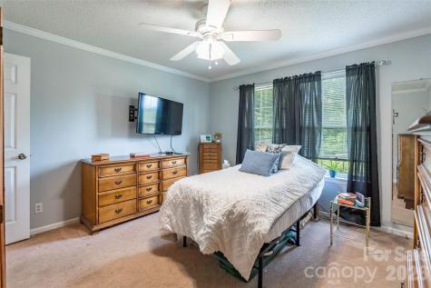 1828 Pine Hollow Place Hudson NC 28638