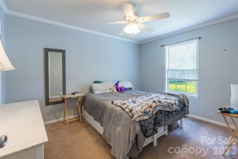 1828 Pine Hollow Place Hudson NC 28638