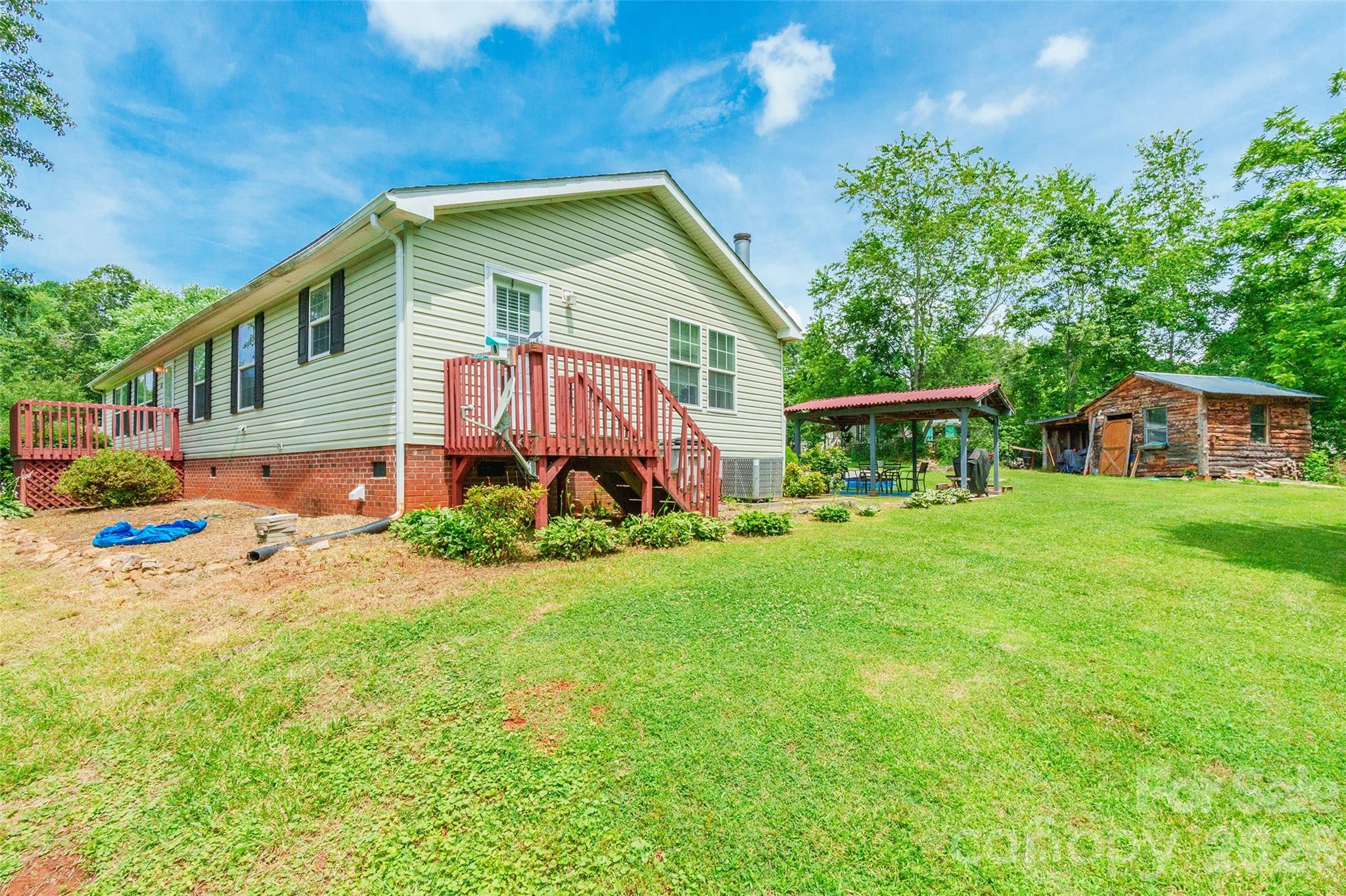 1828 Pine Hollow Place Hudson NC 28638