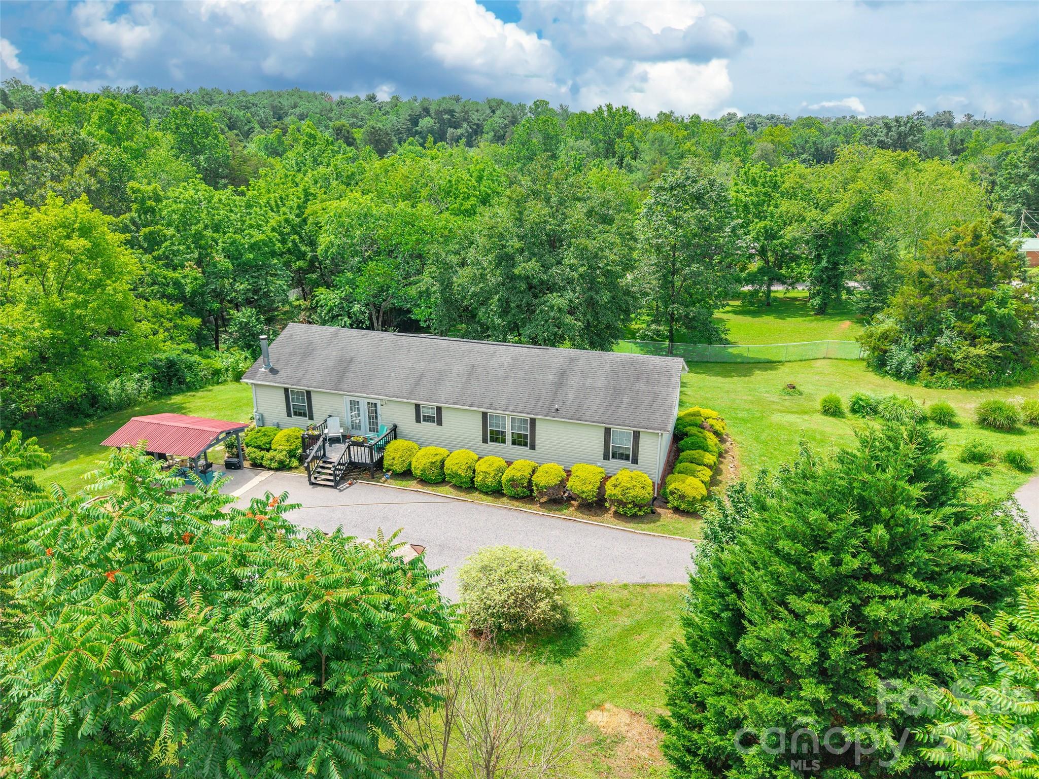 1828 Pine Hollow Place Hudson NC 28638