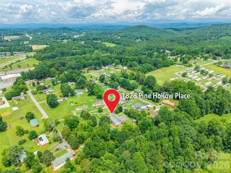 1828 Pine Hollow Place Hudson NC 28638