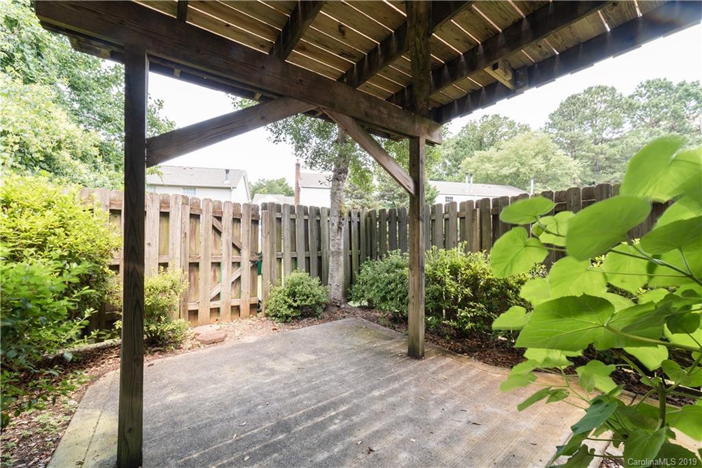 1325 Maple Shade Lane Charlotte NC 28270