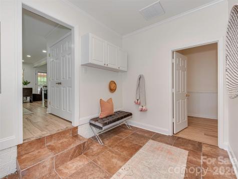 9221 Forest Green Drive Charlotte NC 28227