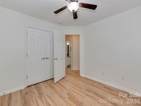 9221 Forest Green Drive Charlotte NC 28227