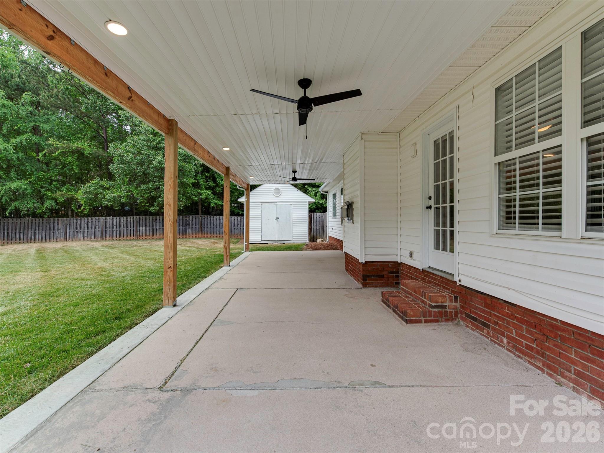 9221 Forest Green Drive Charlotte NC 28227