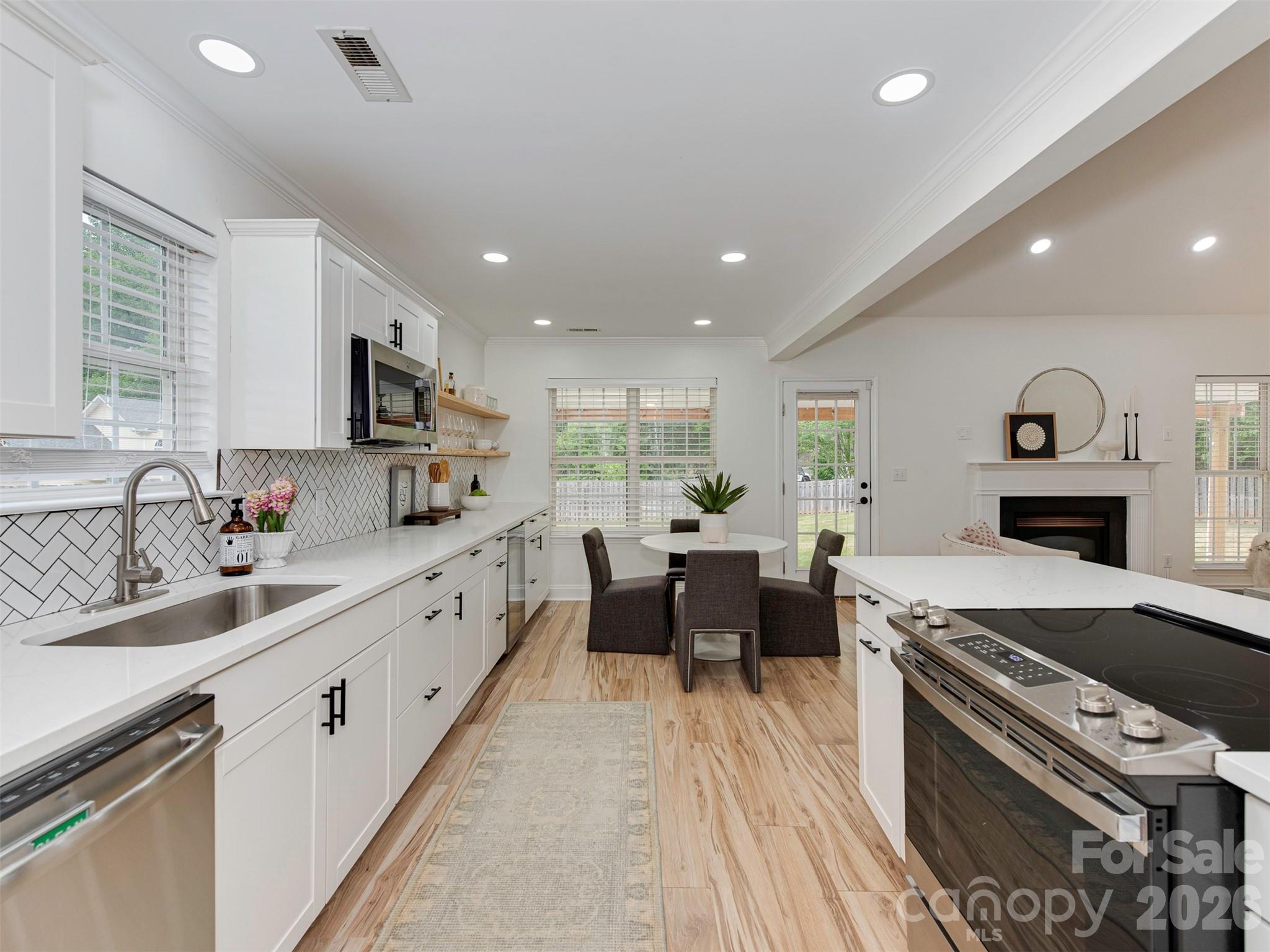 9221 Forest Green Drive Charlotte NC 28227