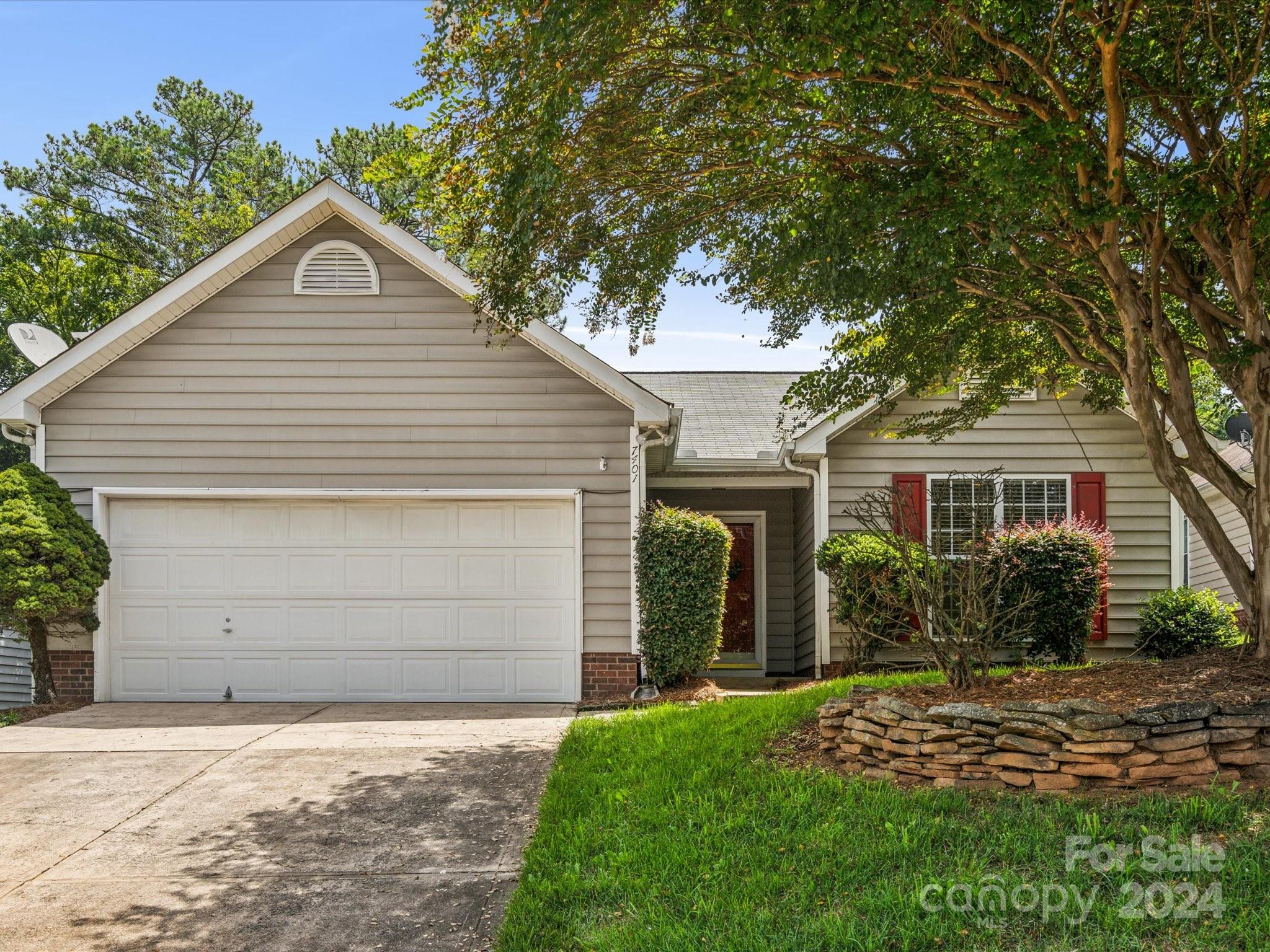 7401 Starvalley Drive Charlotte NC 28210