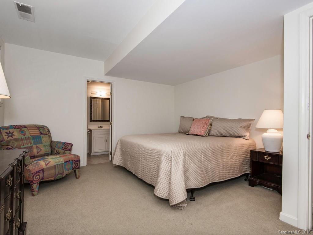 3215 Johnny Cake Lane Charlotte NC 28226