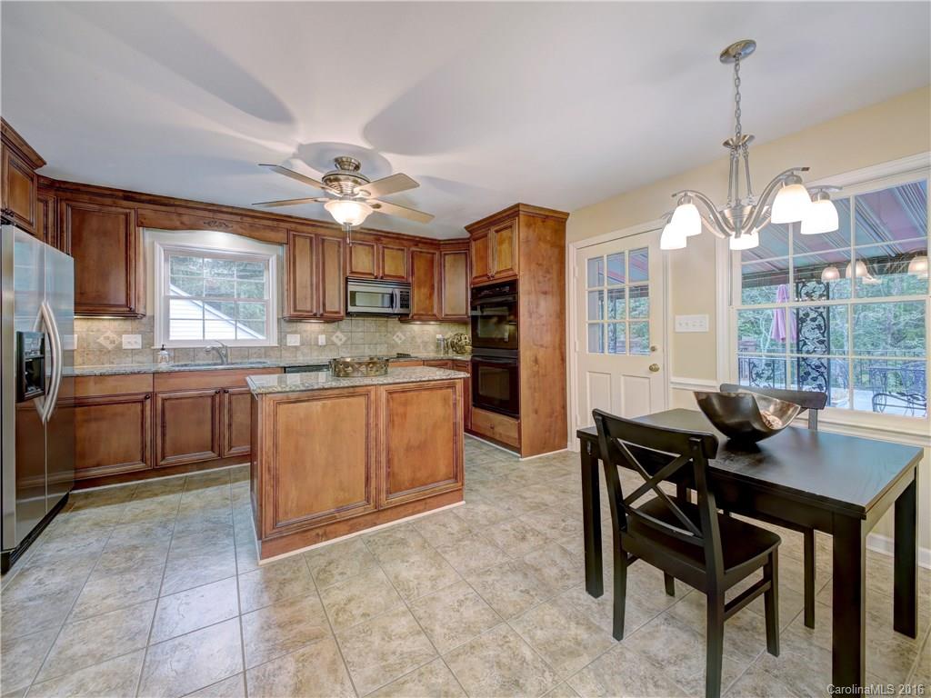 3215 Johnny Cake Lane Charlotte NC 28226