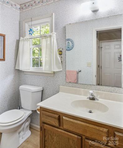 2 Westminster Drive Asheville NC 28804