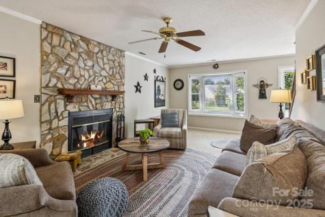 2 Westminster Drive Asheville NC 28804