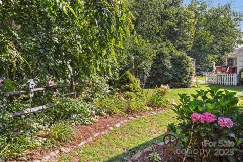 2 Westminster Drive Asheville NC 28804