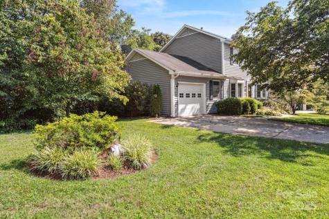 2 Westminster Drive Asheville NC 28804