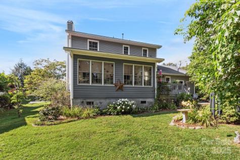 2 Westminster Drive Asheville NC 28804