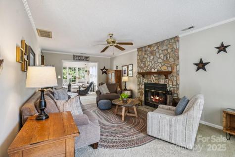 2 Westminster Drive Asheville NC 28804