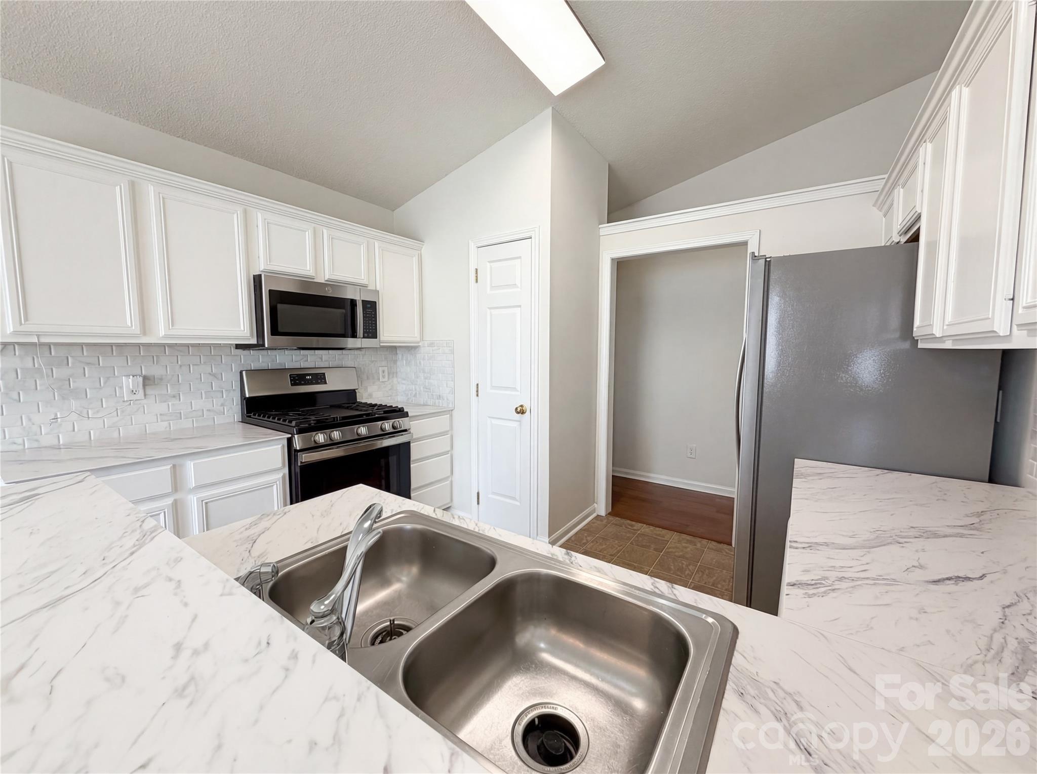 12525 Panthersville Drive Charlotte NC 28269
