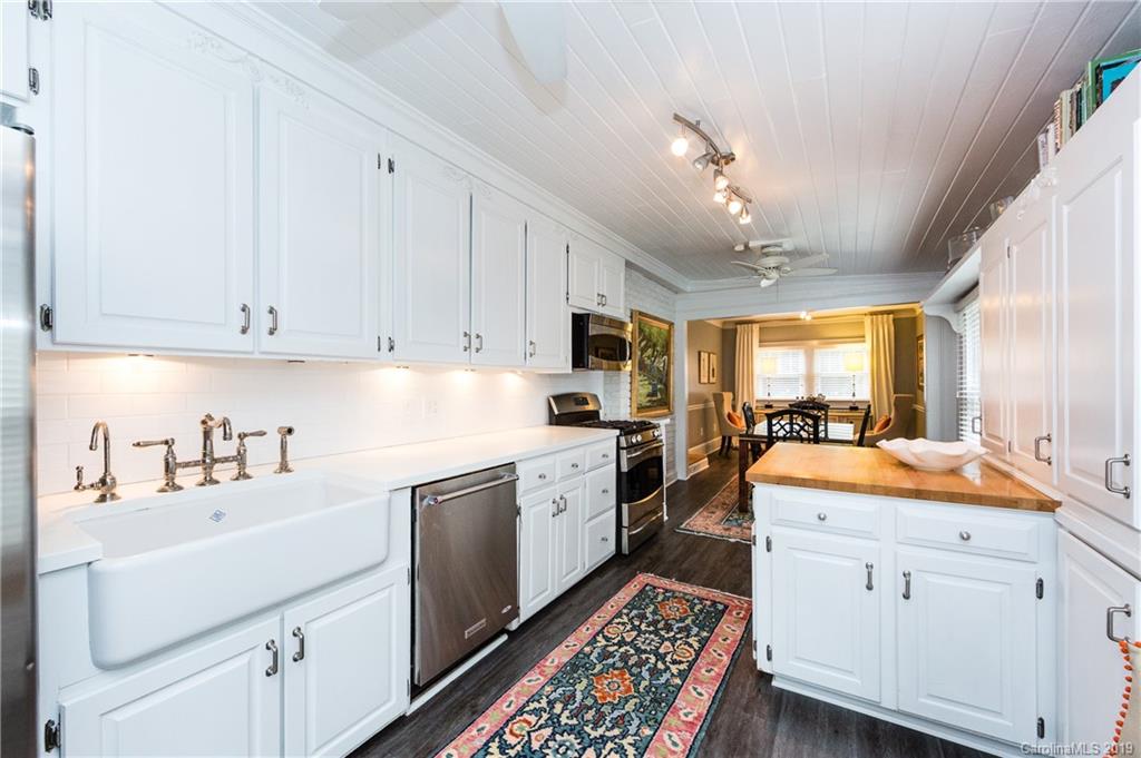 2328 Sharon Road Charlotte NC 28207