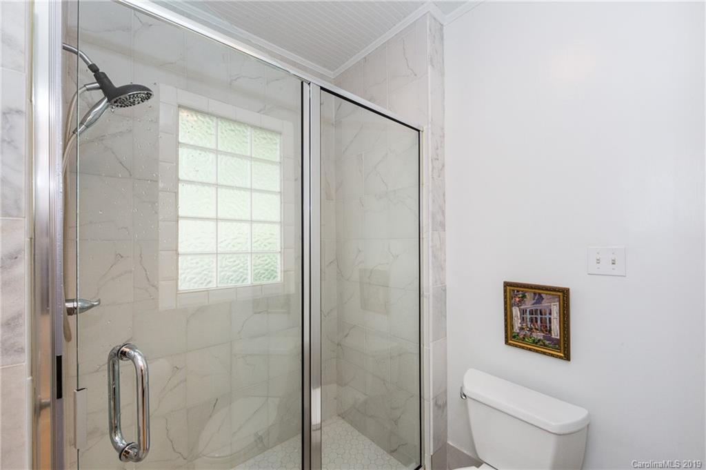 2328 Sharon Road Charlotte NC 28207