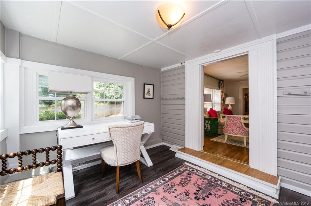 2328 Sharon Road Charlotte NC 28207