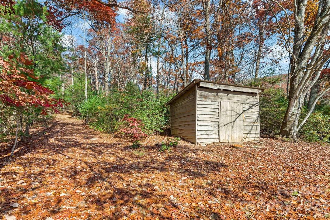 180 Ruff Lock Trace Marion NC 28752