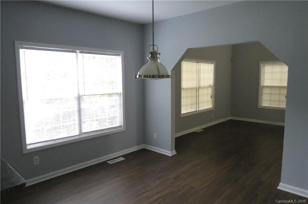 1127 Autumnwood Lane Charlotte NC 28213
