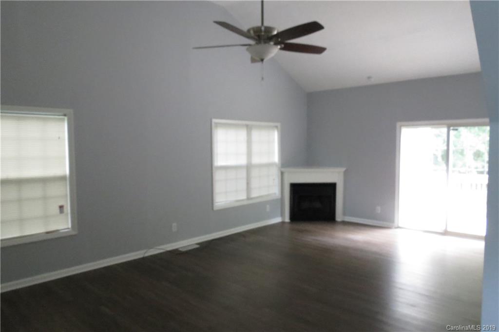 1127 Autumnwood Lane Charlotte NC 28213
