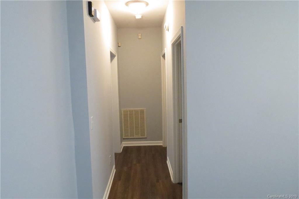 1127 Autumnwood Lane Charlotte NC 28213