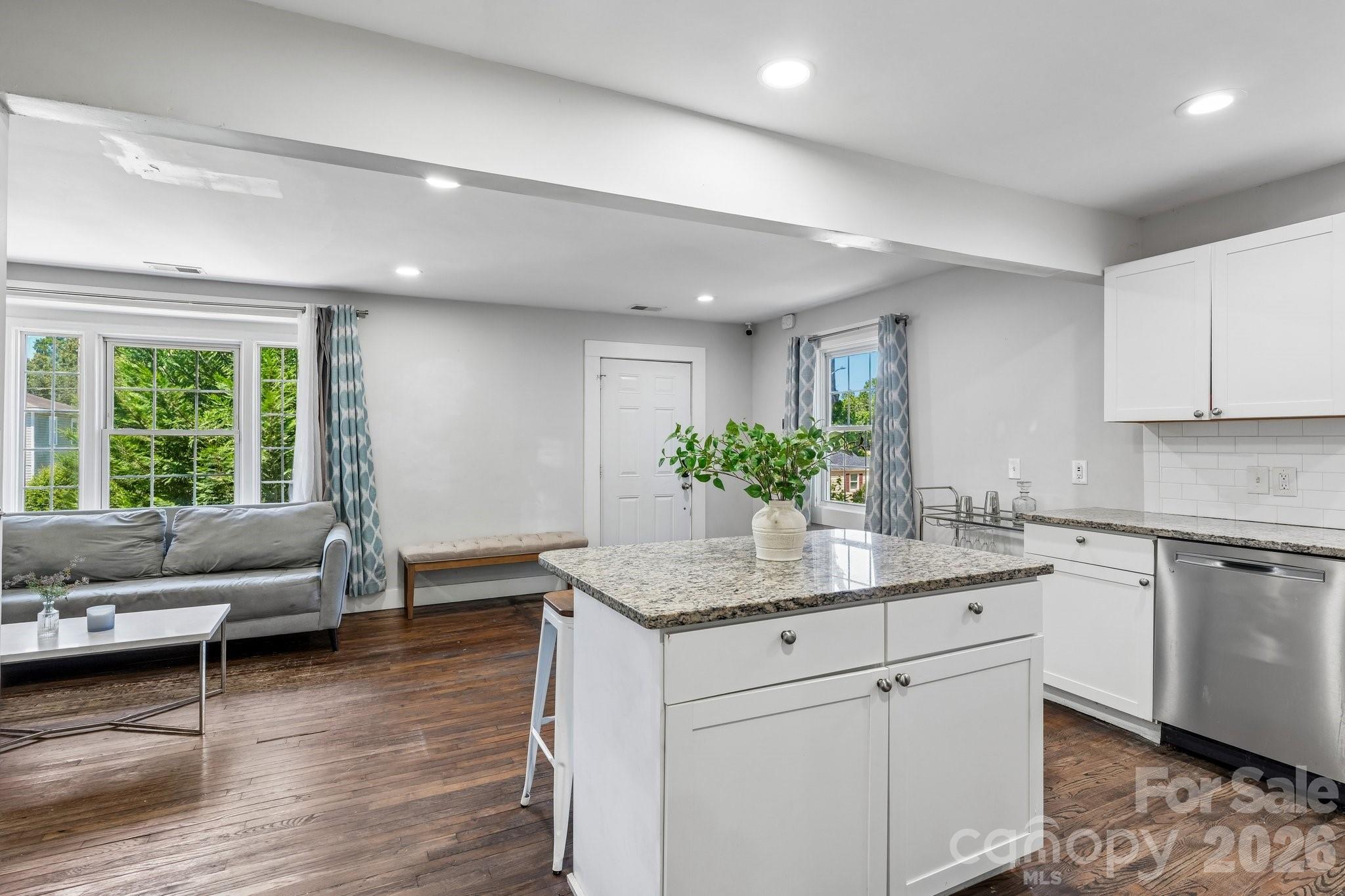 1824 Double Oaks Road Charlotte NC 28206