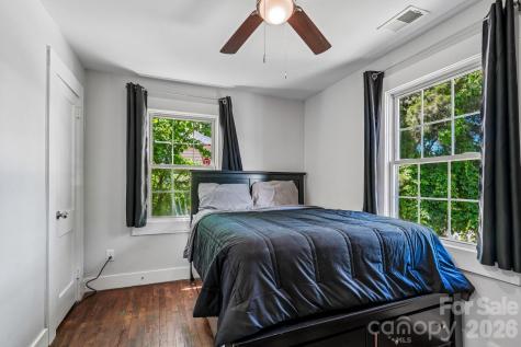 1824 Double Oaks Road Charlotte NC 28206