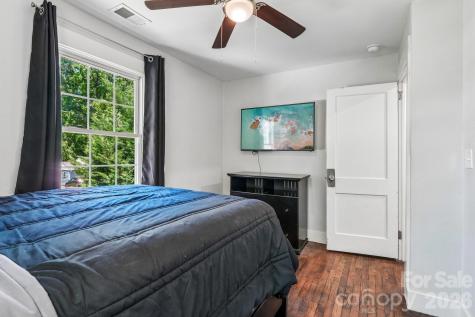 1824 Double Oaks Road Charlotte NC 28206