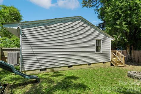 1824 Double Oaks Road Charlotte NC 28206