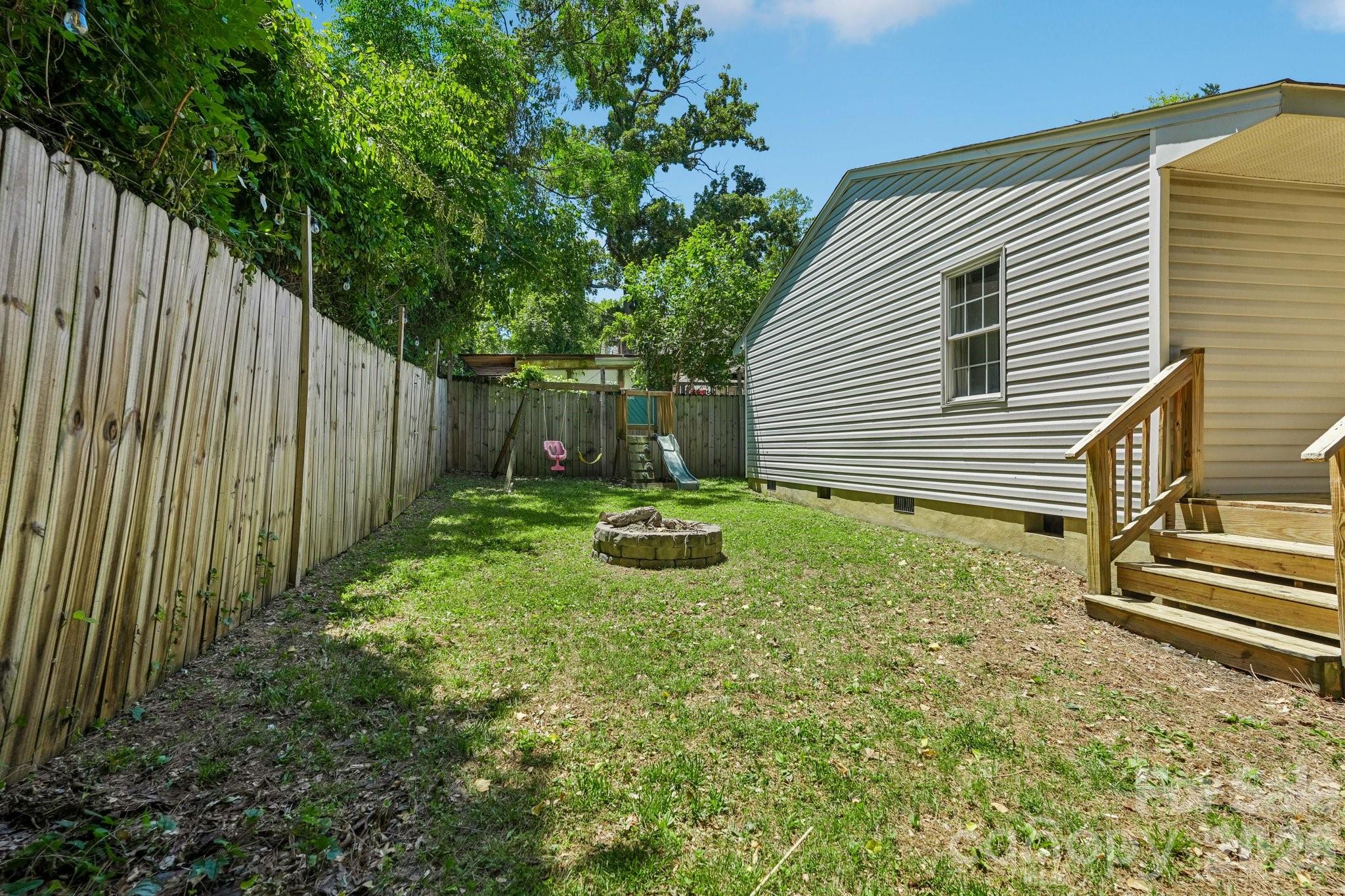 1824 Double Oaks Road Charlotte NC 28206