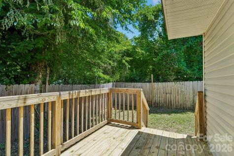 1824 Double Oaks Road Charlotte NC 28206