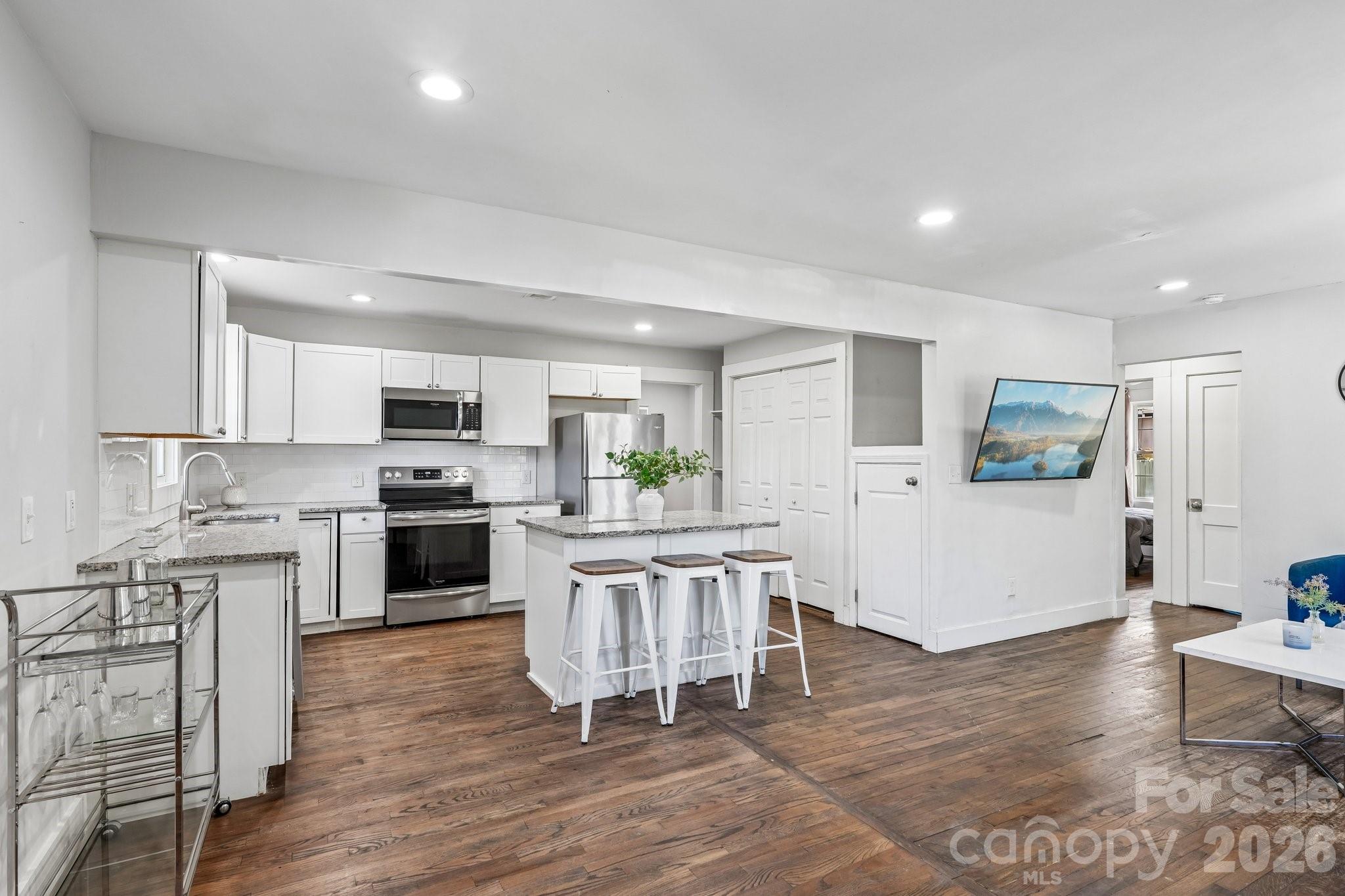 1824 Double Oaks Road Charlotte NC 28206