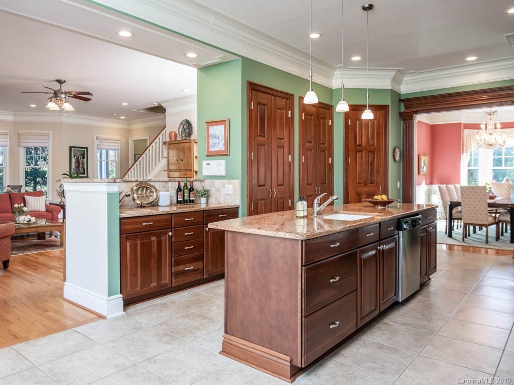 243 South Plains Drive Asheville NC 28803