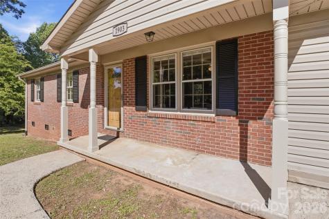 1903 Robyn Avenue Shelby NC 28152